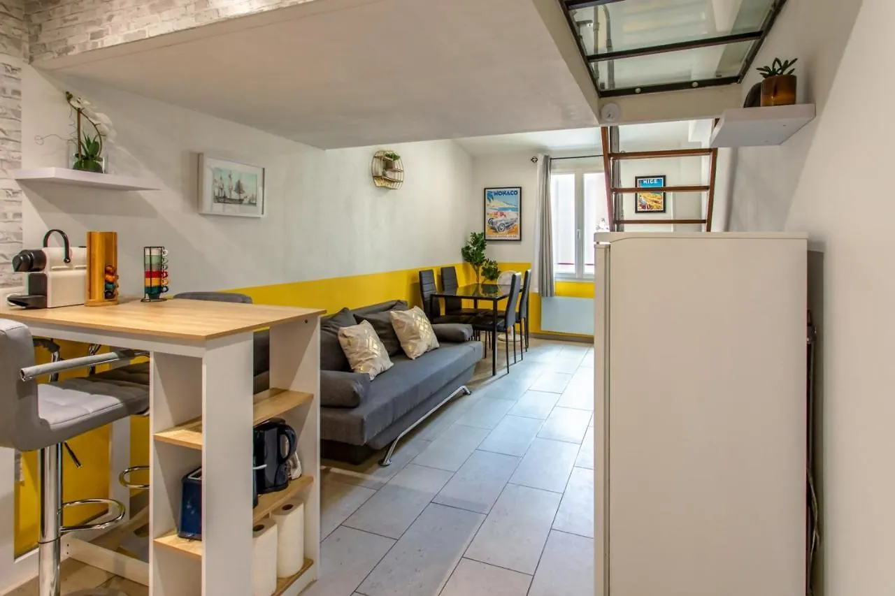 Studio In The Heart Of Nice Apartment