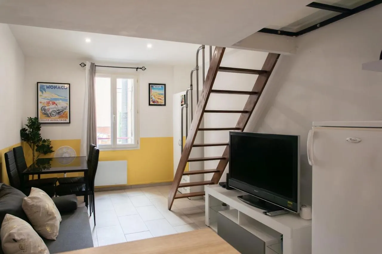 Studio In The Heart Of Nice Apartment